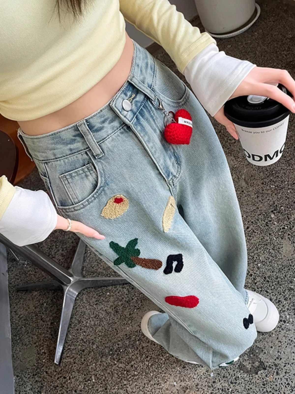 Embroidered Wide Jeans