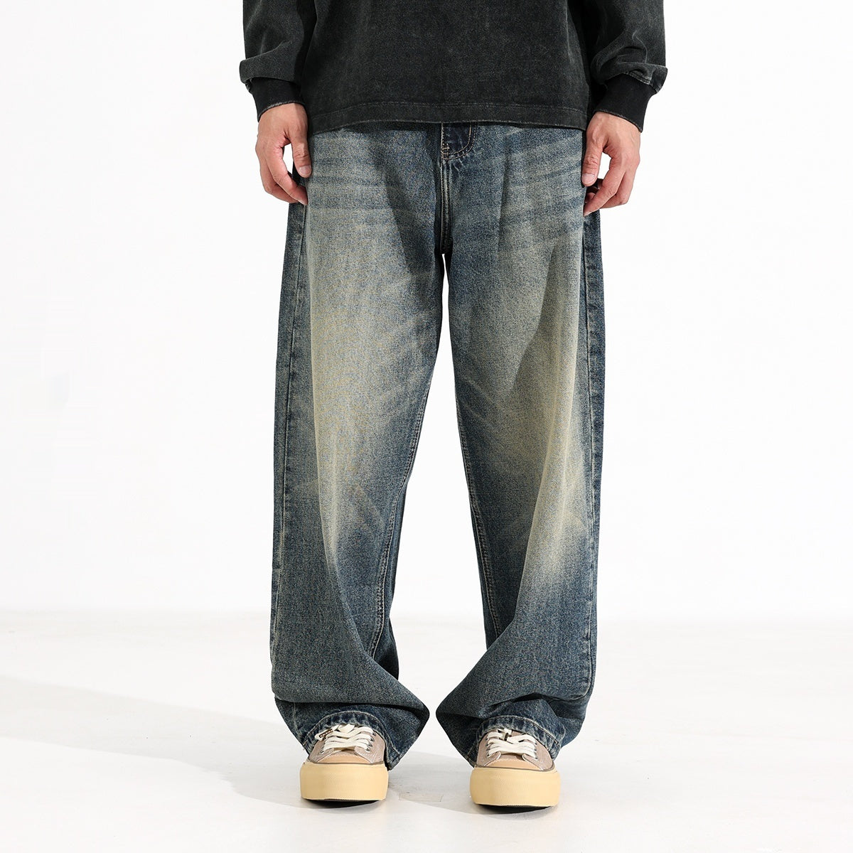 Retro Hanging Jeans
