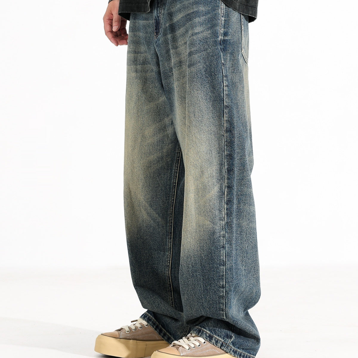 Retro Hanging Jeans