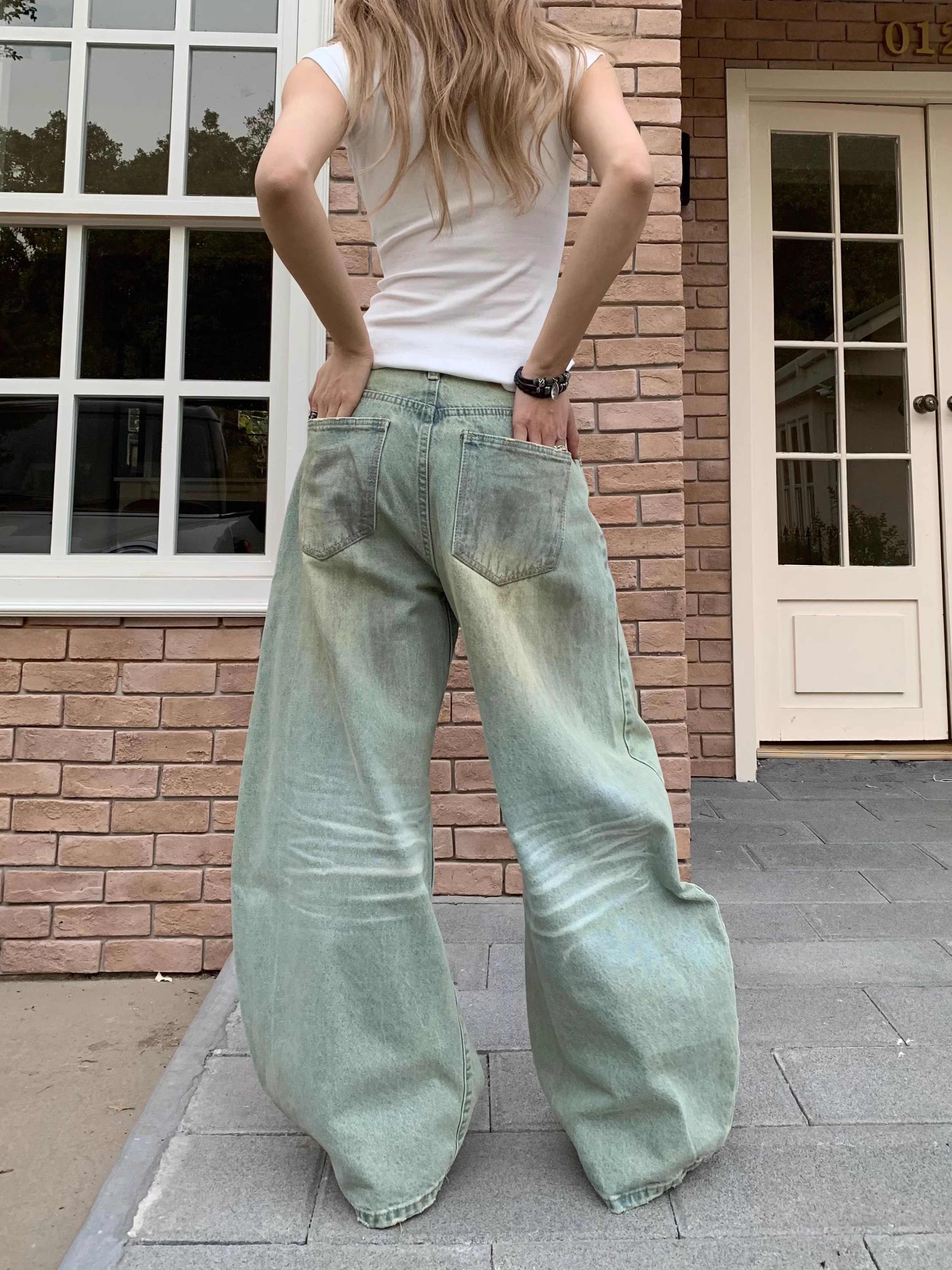 Retro Sickle Jeans
