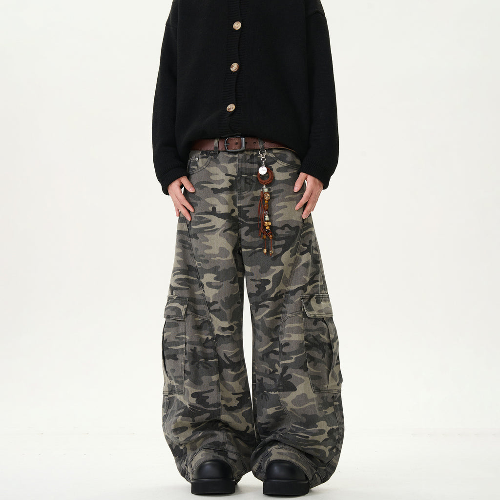 Camouflaged Retro Jeans