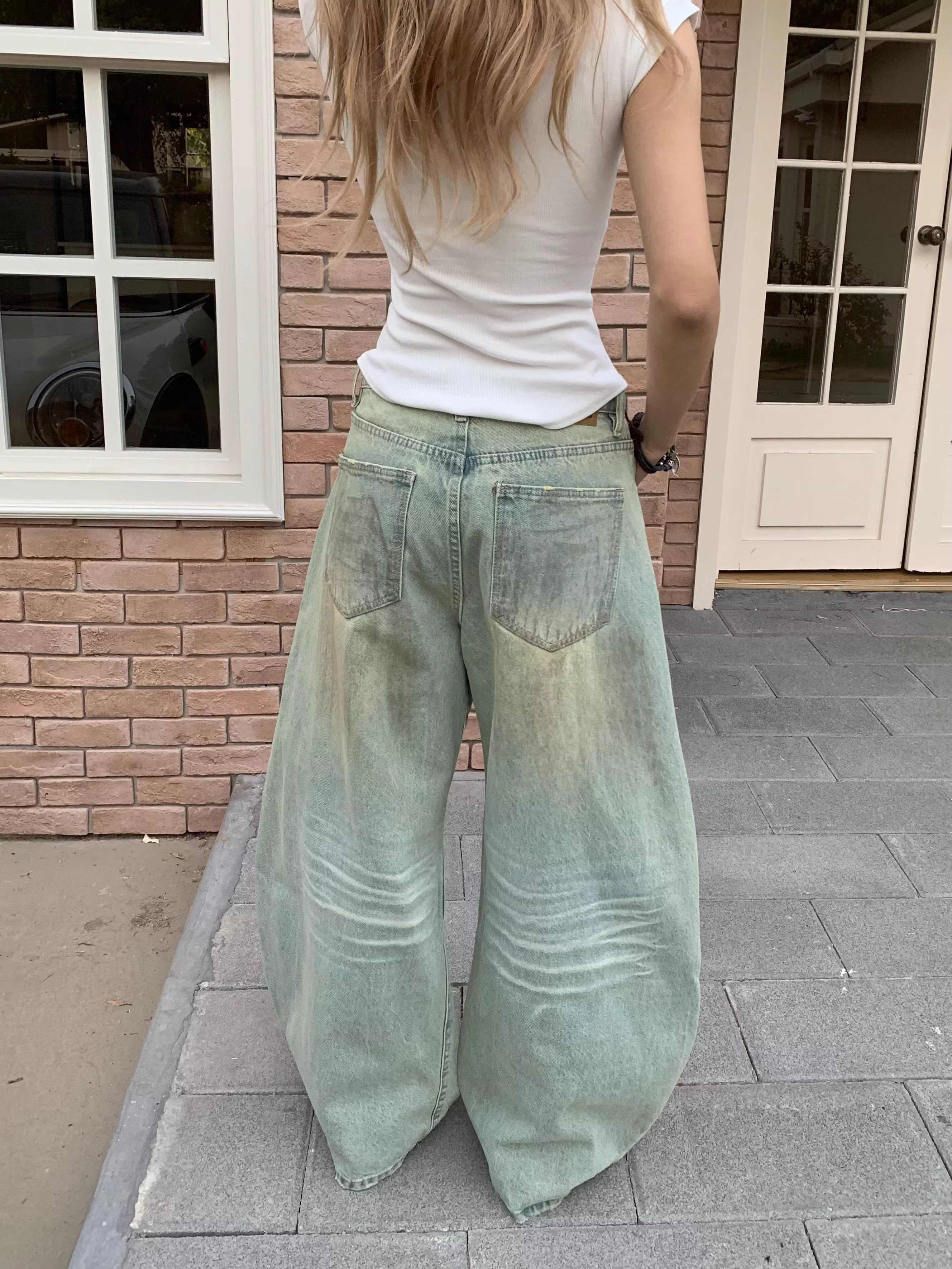 Retro Sickle Jeans
