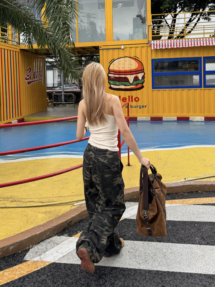 Pleated Camouflage Jeans