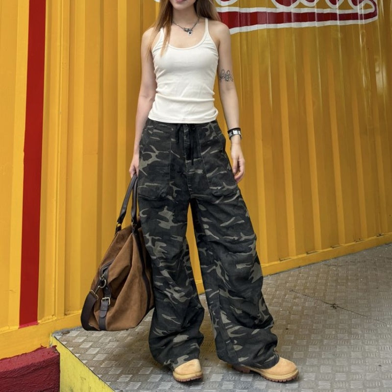 Pleated Camouflage Jeans