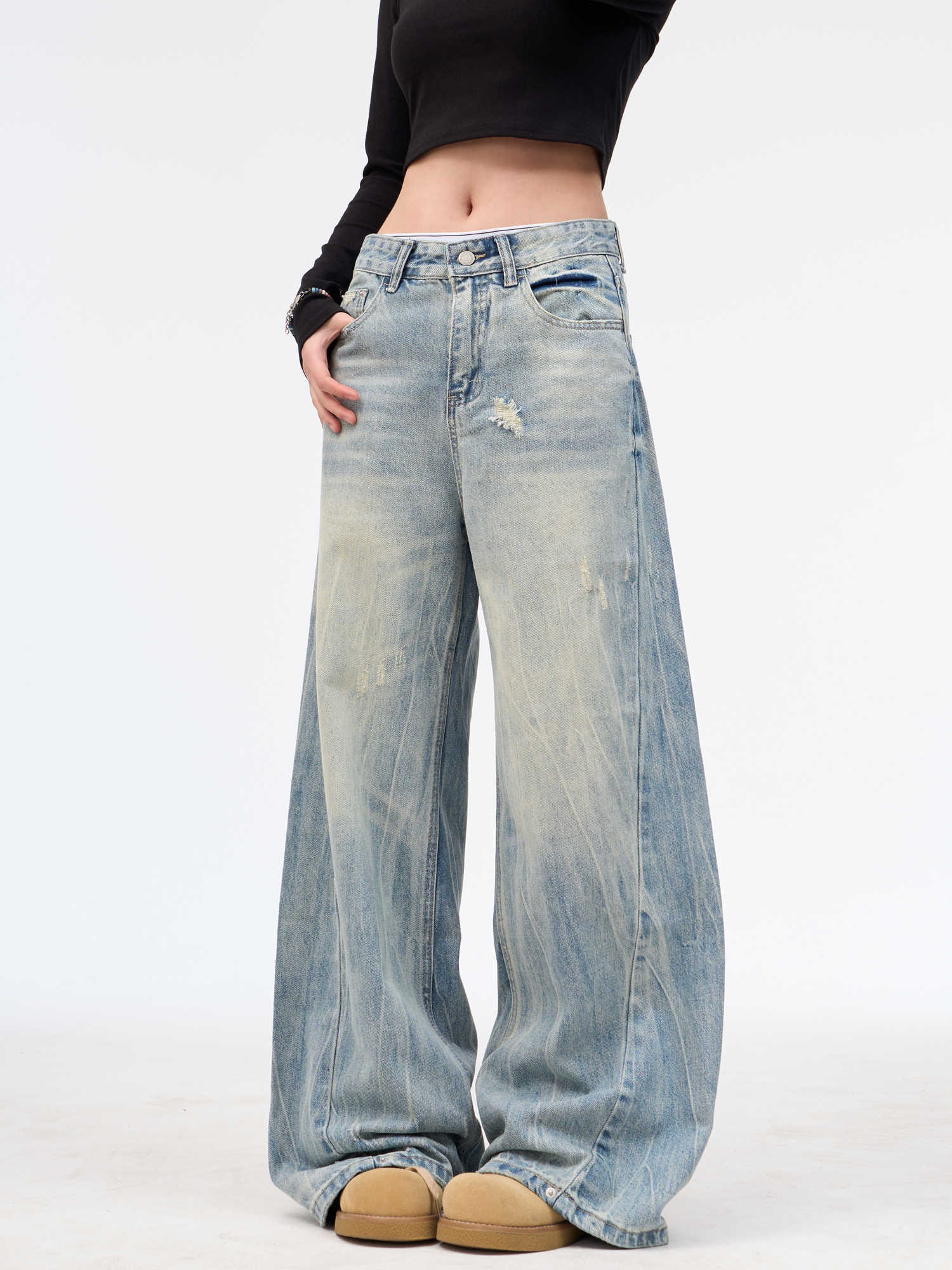 Ripped Baggy Jeans
